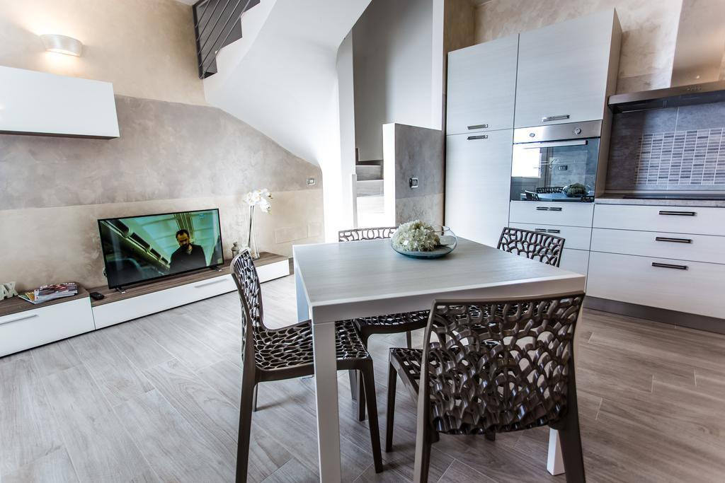 Lm House 01 Apartment โลนาโต ภายนอก รูปภาพ