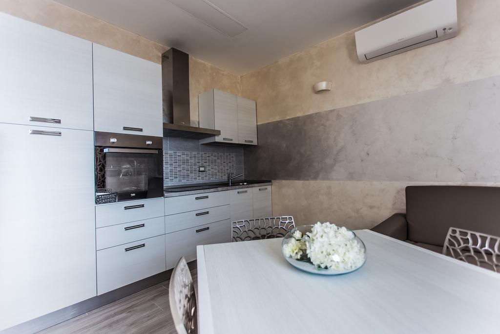 Lm House 01 Apartment โลนาโต ภายนอก รูปภาพ