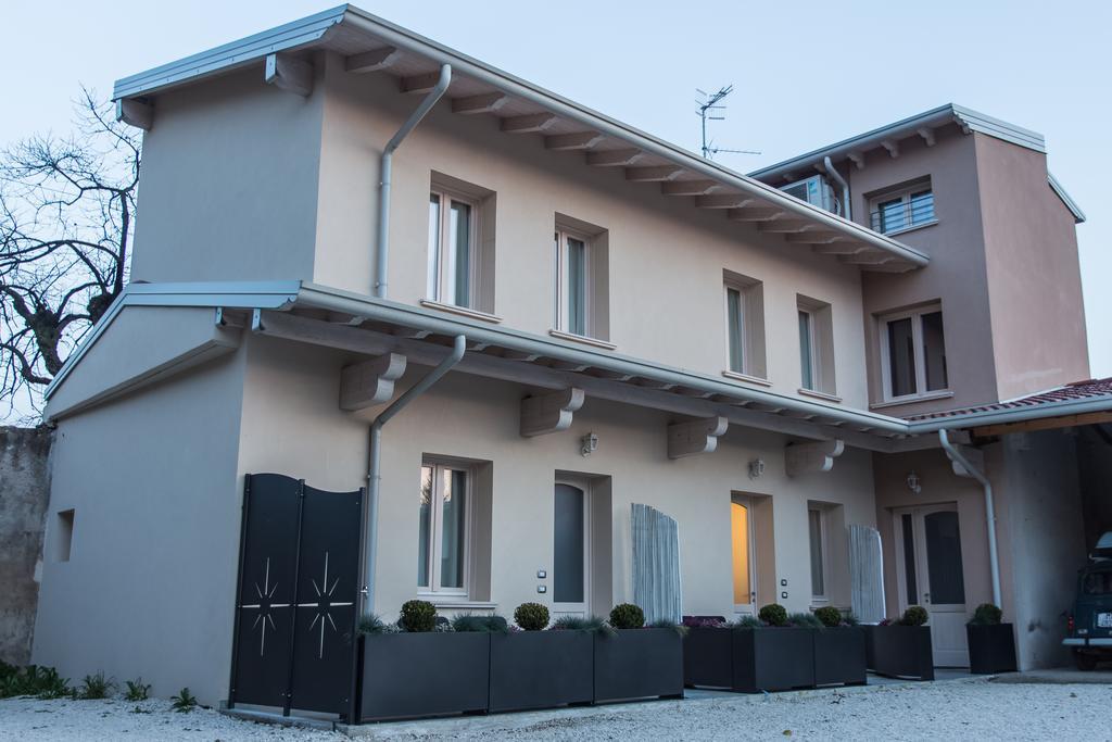 Lm House 01 Apartment โลนาโต ภายนอก รูปภาพ