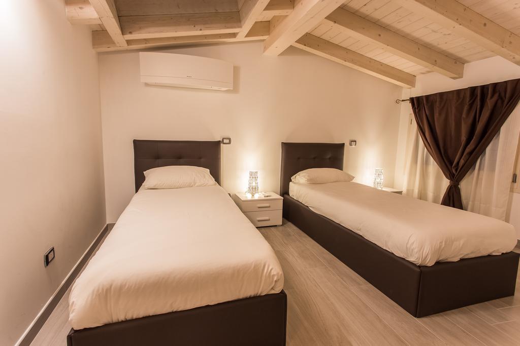 Lm House 01 Apartment โลนาโต ภายนอก รูปภาพ